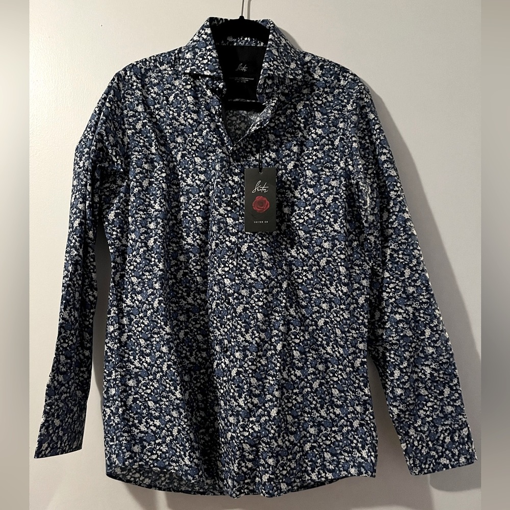 Suitor Men’s Button Down Fitted Shirt